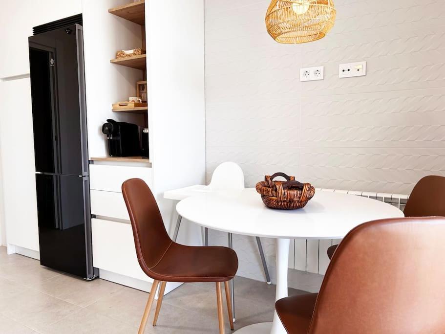 Apartamento De Cuatro Habitaciones En Talavera Talavera de la Reina Exteriör bild