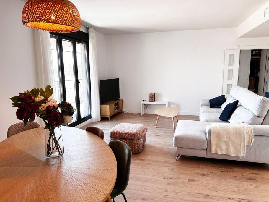 Apartamento De Cuatro Habitaciones En Talavera Talavera de la Reina Exteriör bild